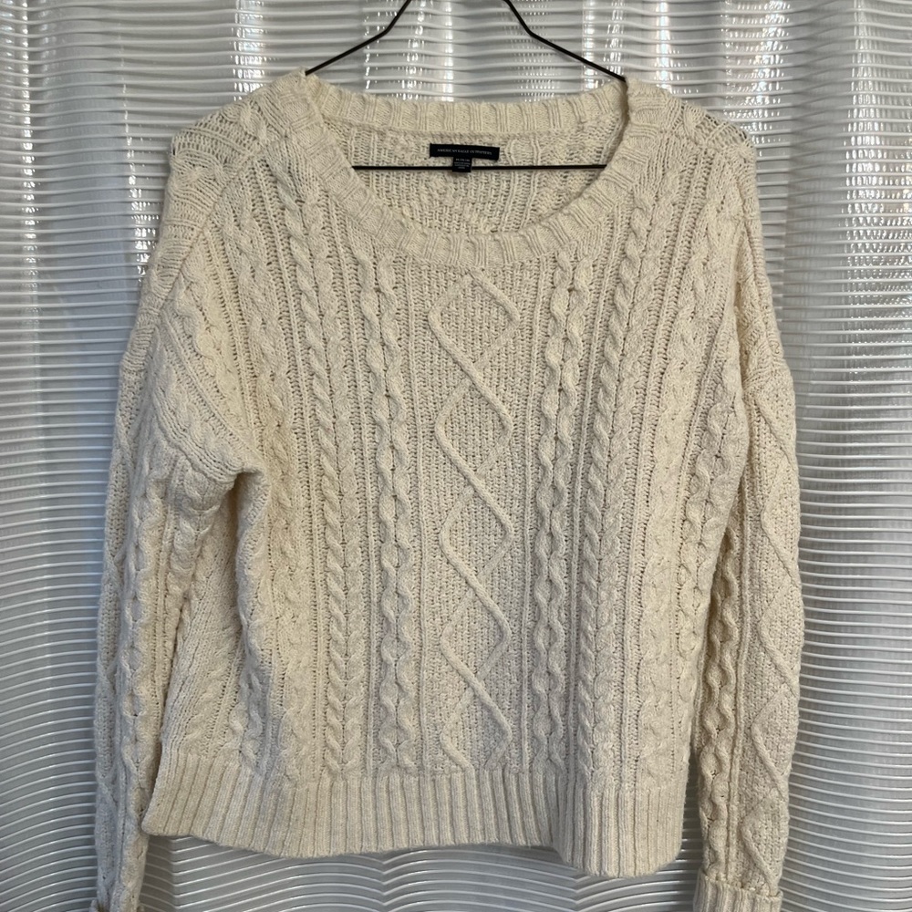 American Eagle Sweater